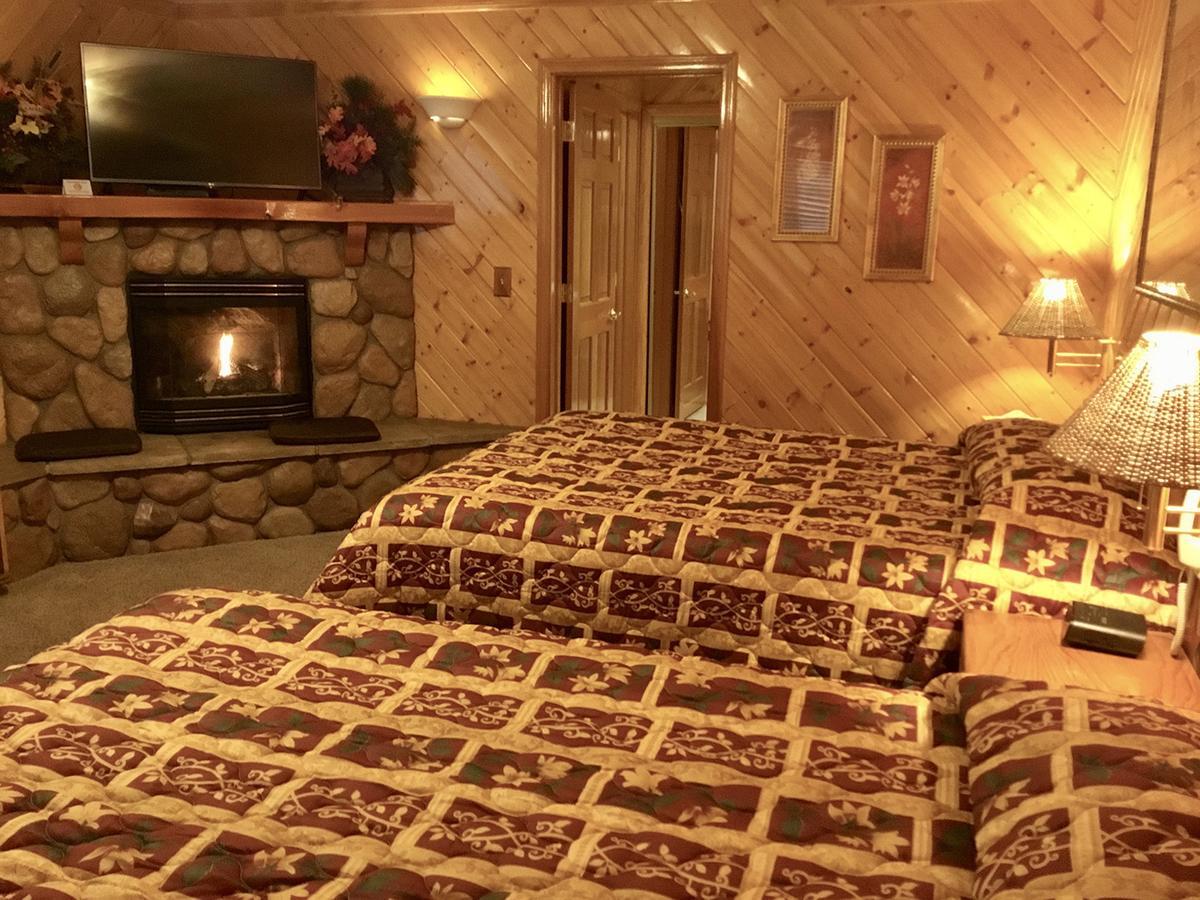 Giant Oaks Lodge Running Springs المظهر الخارجي الصورة